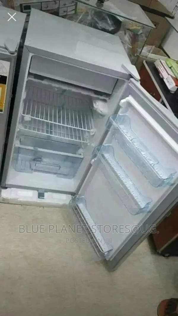 ADH 90/120litres Single Door Solar/Dc Refrigerator 