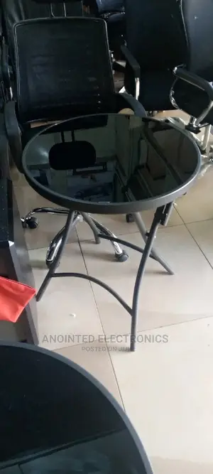 Foldable Round Glass Tables