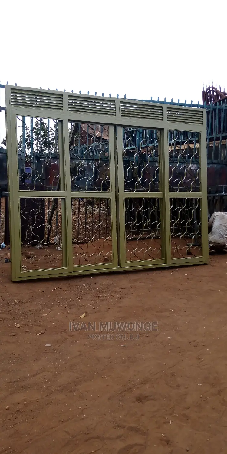 Sliding Door