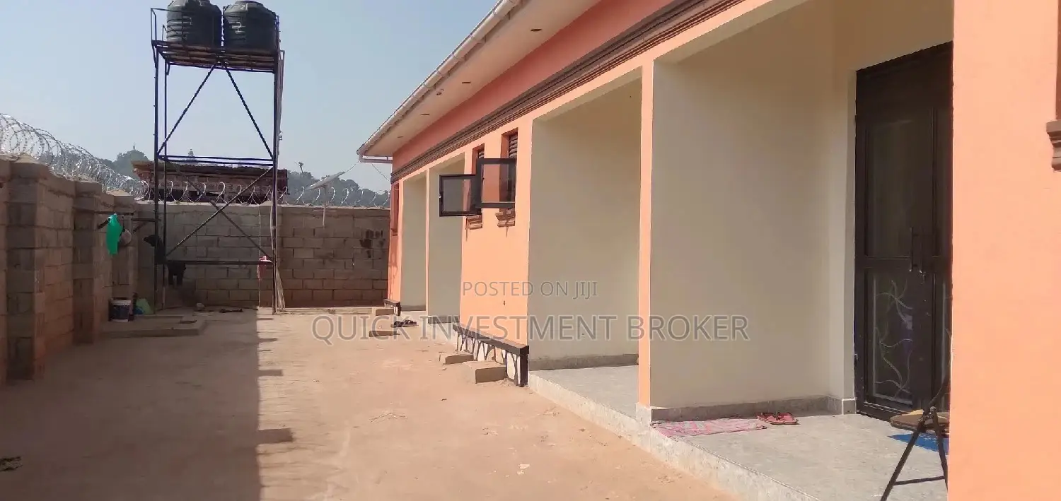 2bdrm Apartment in Quick Broker, Kawempe for rent