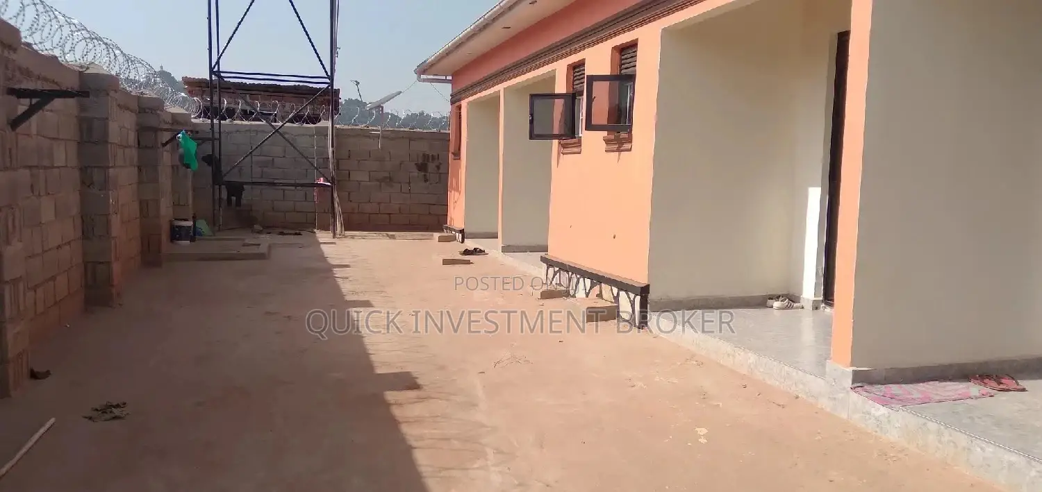 2bdrm Apartment in Quick Broker, Kawempe for rent