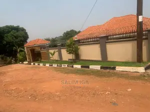 4bdrm Bungalow in Kololo Property, Central Division for Sale