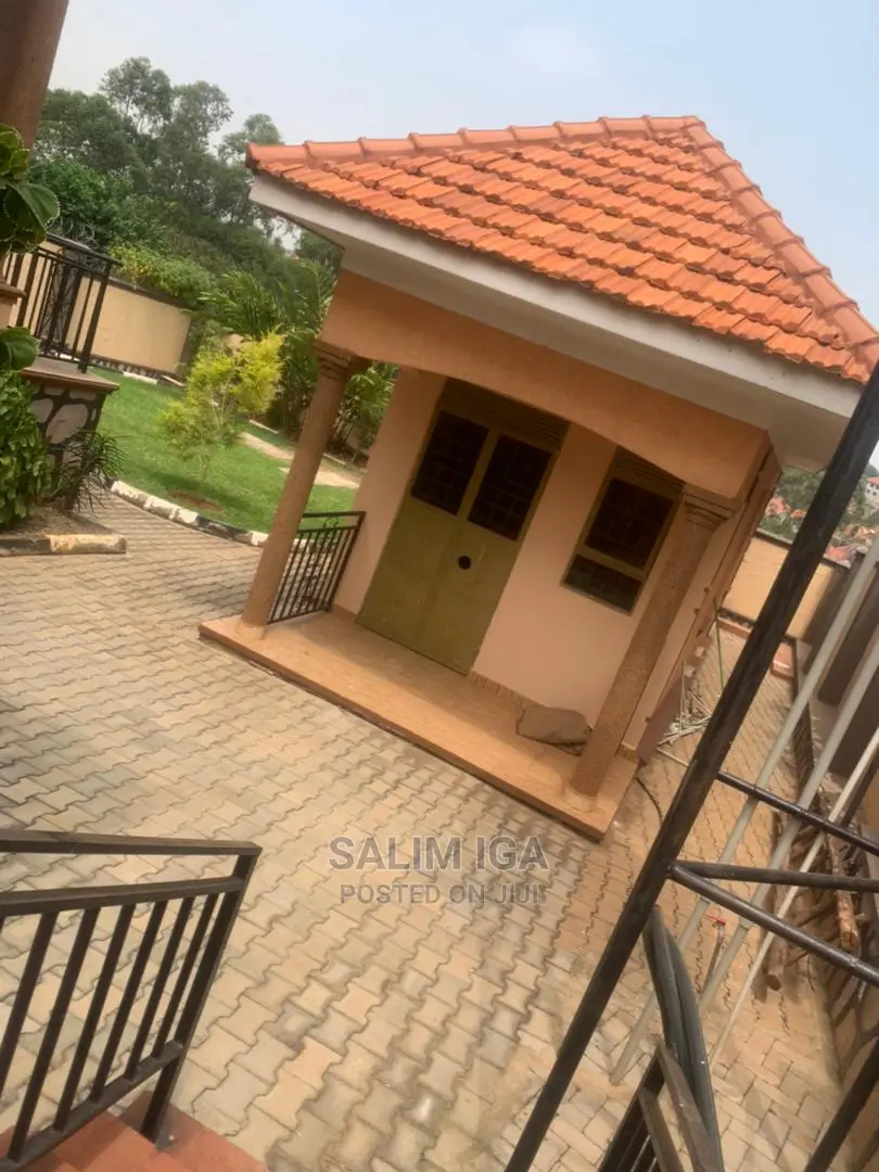 4bdrm Bungalow in Kololo Property, Central Division for Sale