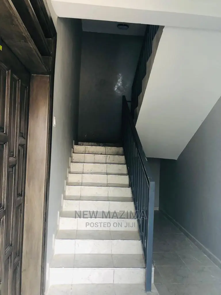 6bdrm Block of Flats in Buziga Konge, Division B for sale
