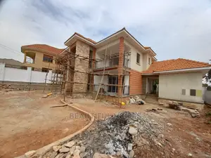 Furnished 6bdrm House in Kira Rich Zone for Sale