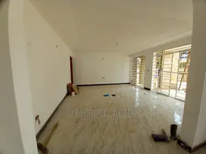 Furnished 6bdrm House in Kira Rich Zone for Sale