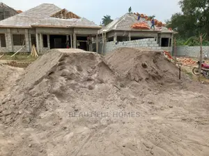Furnished 4bdrm House in Kira for Sale