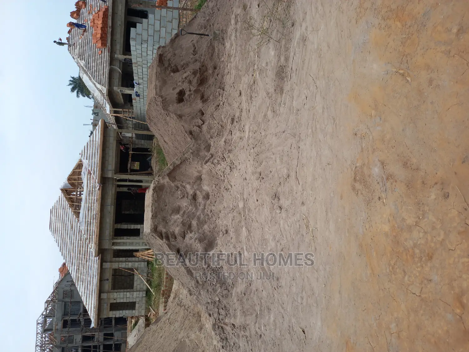Furnished 4bdrm Bungalow in Kira Prime for Sale
