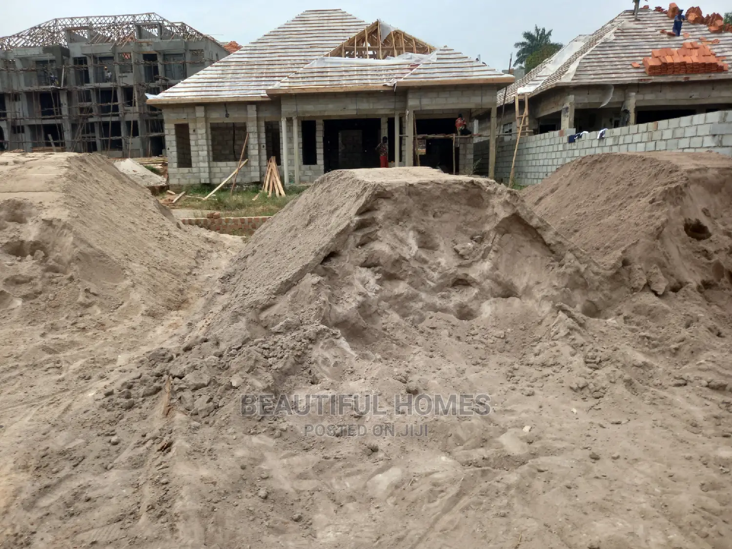 Furnished 4bdrm Bungalow in Kira Prime for Sale