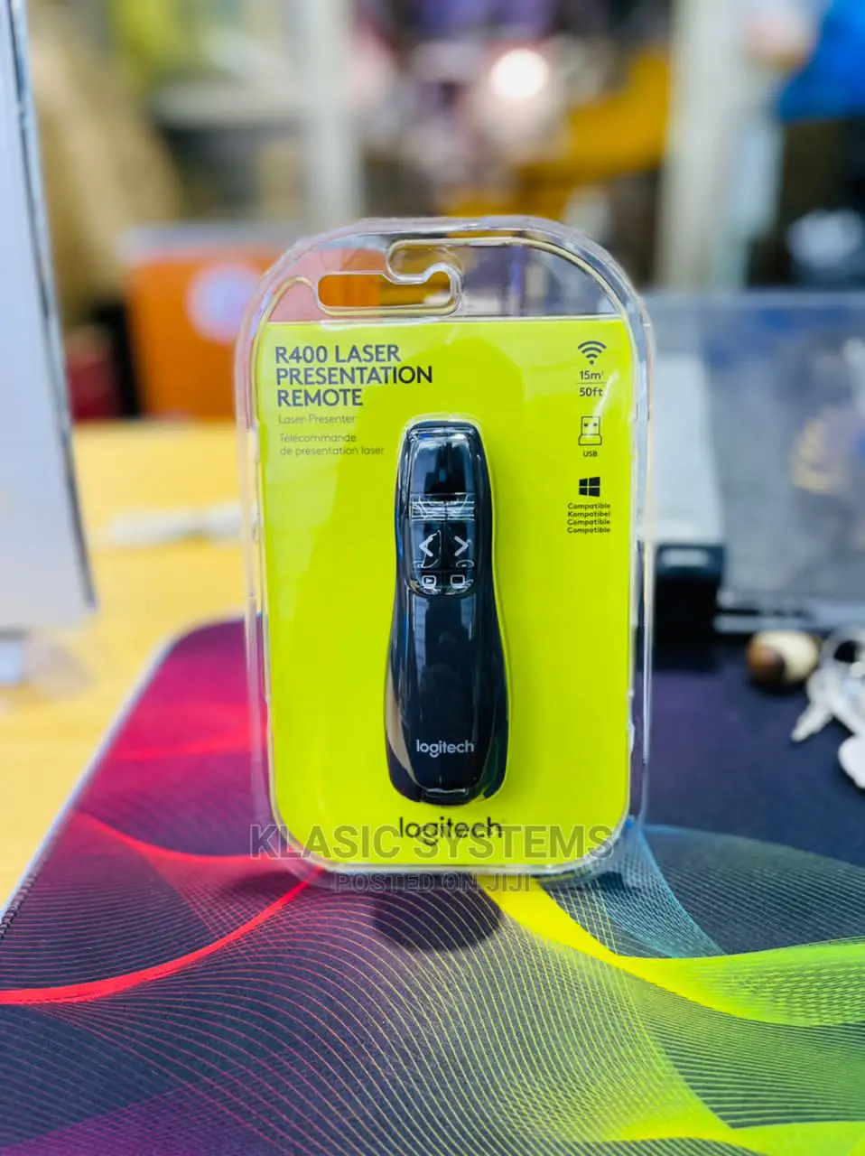 R400 Logitech Laser Presentation Remote