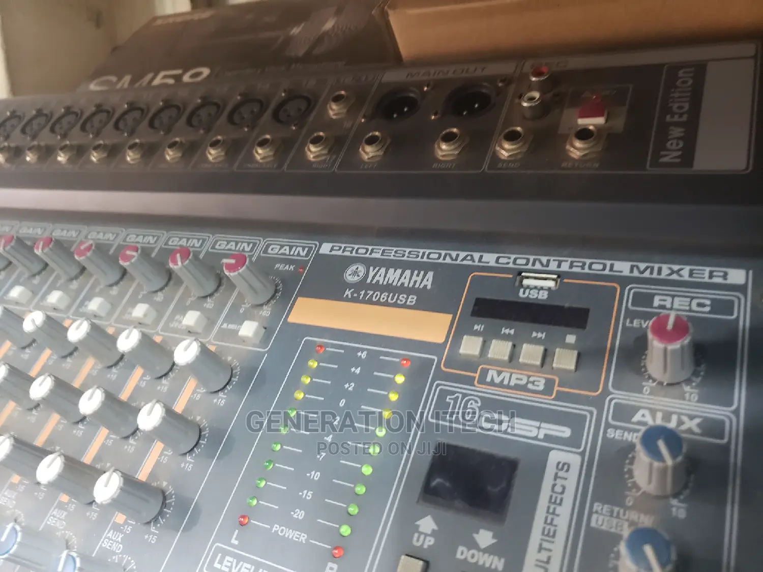 Yamaha 16 Channel Proffessional Audio Mixer - K-1706