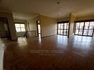 Furnished 6bdrm Mansion in Kira Wealthy for Sale