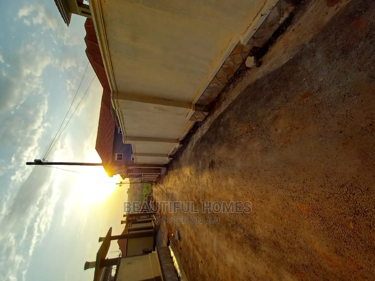 Furnished 6bdrm Mansion in Kira Organised for Sale