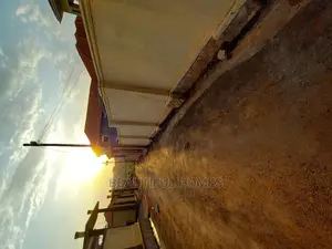 Furnished 6bdrm Mansion in Kira Organised for Sale