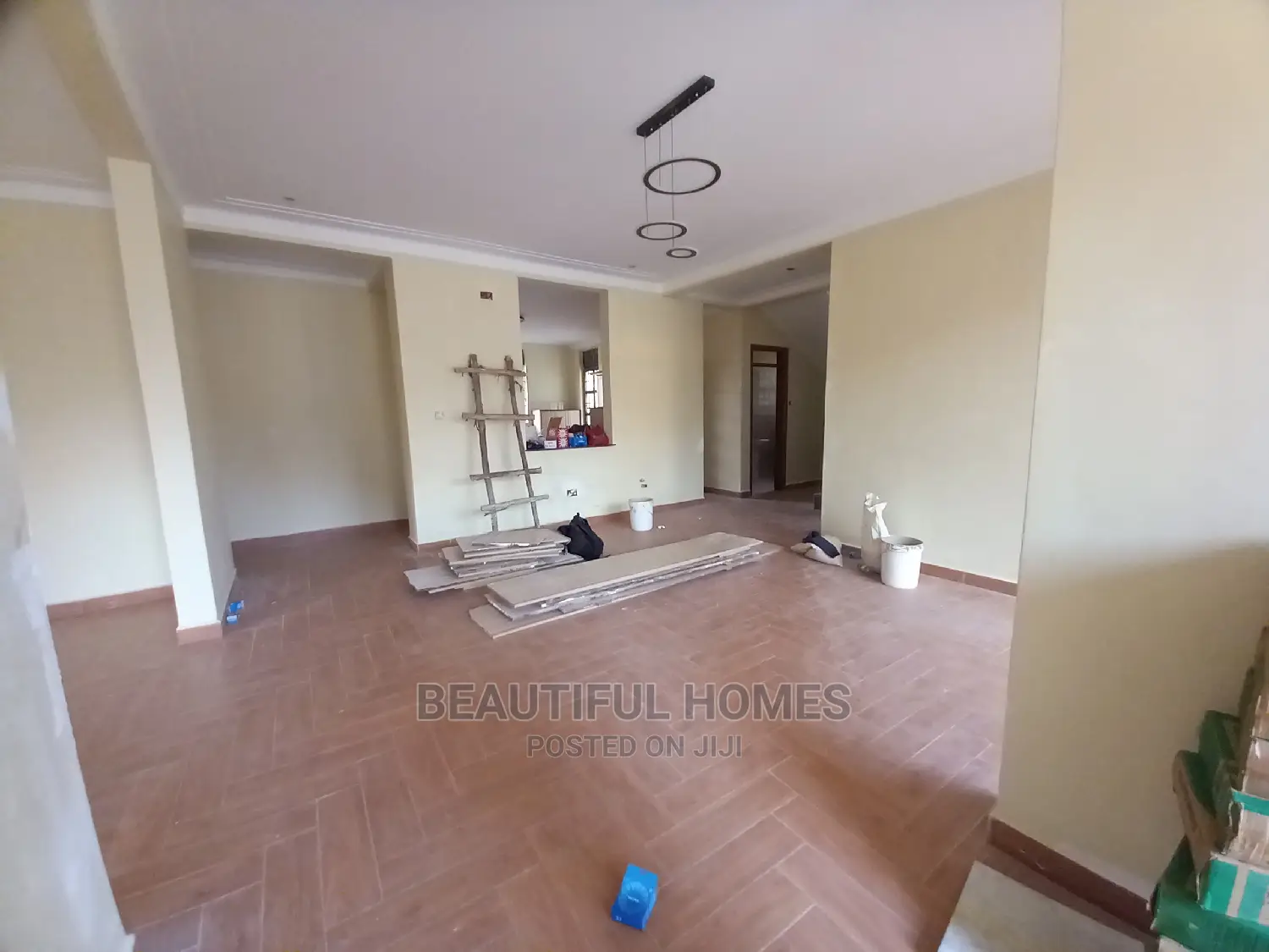 Furnished 6bdrm Mansion in Kira Planned, Central Division for Sale