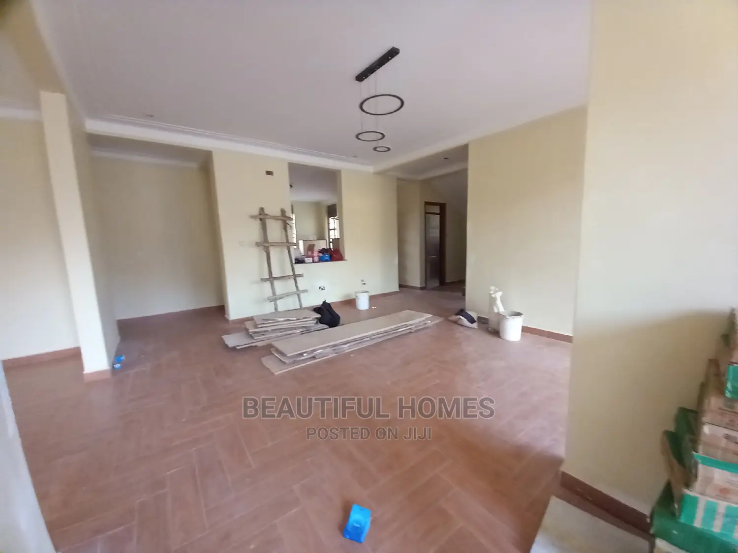 Furnished 6bdrm Mansion in Kira Planned, Central Division for Sale