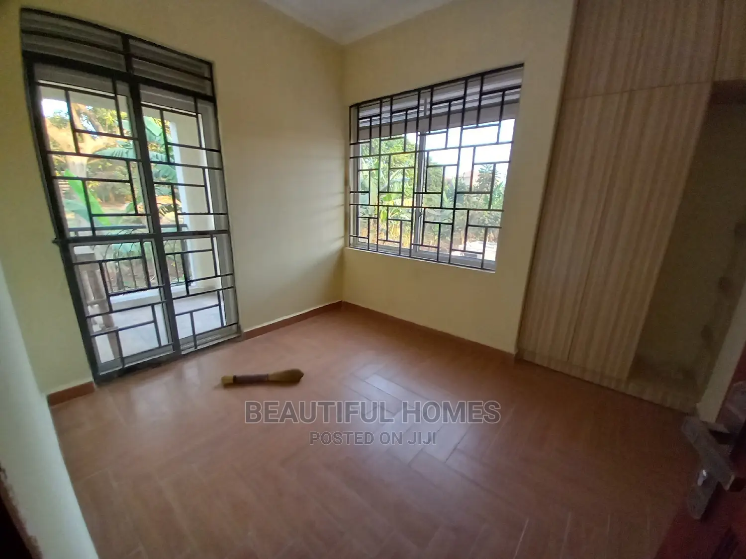 Furnished 6bdrm House in Najjera, Nakawa for Sale