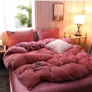 Photo - Duvet Woolen