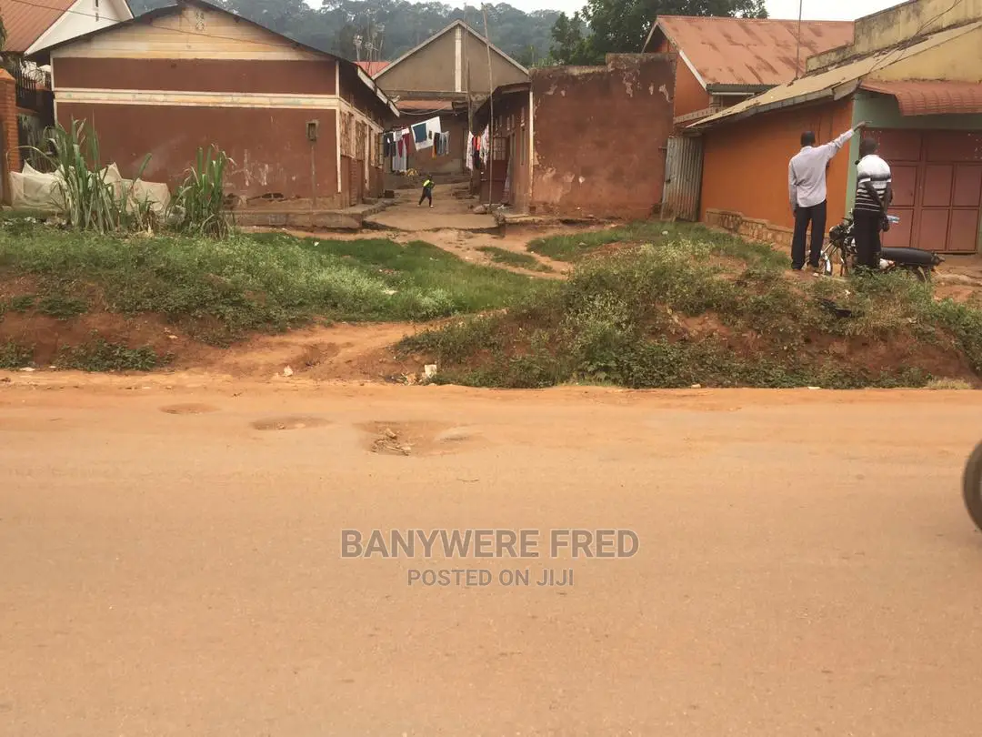 50/100 Plot for Sale in Nabuti