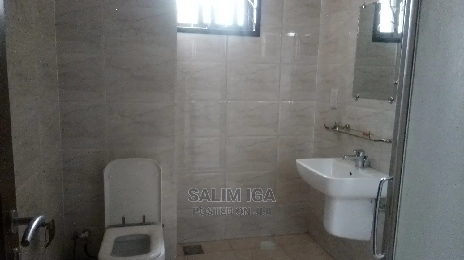 Furnished 3bdrm Block of Flats in Kololo Property, Central Division