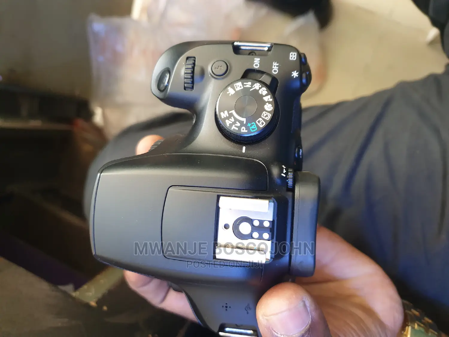 Canon 1300D