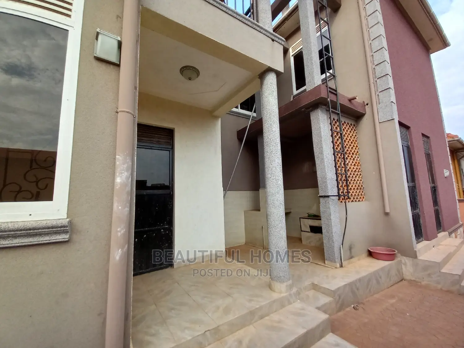 Furnished 6bdrm Mansion in Kisaasi, Central Division for Sale