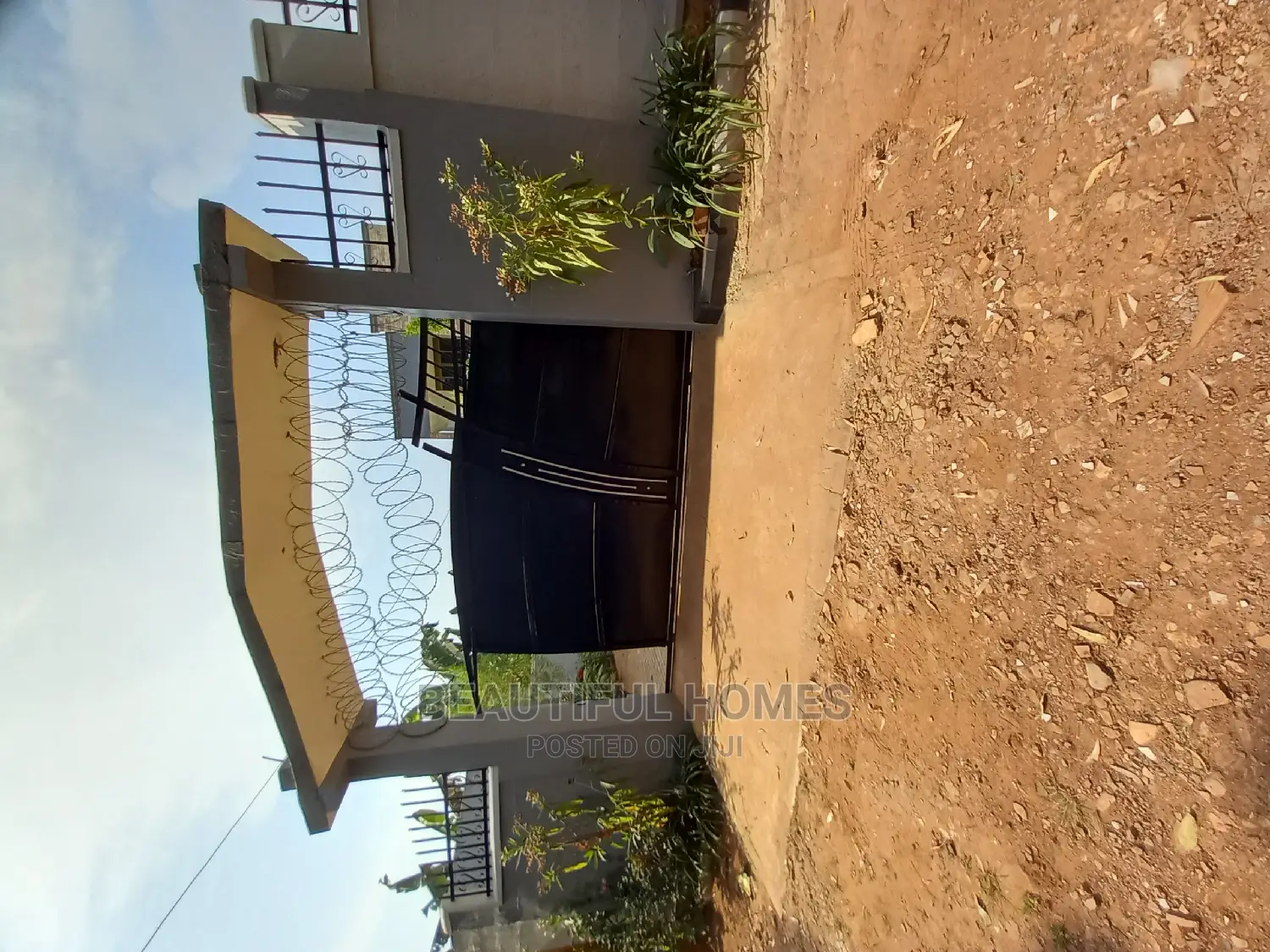 Furnished 4bdrm House in Kira for Sale