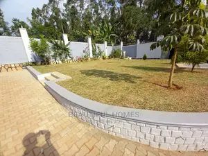 Furnished 4bdrm House in Kira for Sale