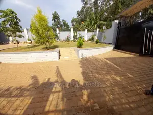 Furnished 4bdrm Mansion in Kira Nice for Sale