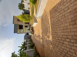 Furnished 4bdrm Duplex in Kira Nice for Sale