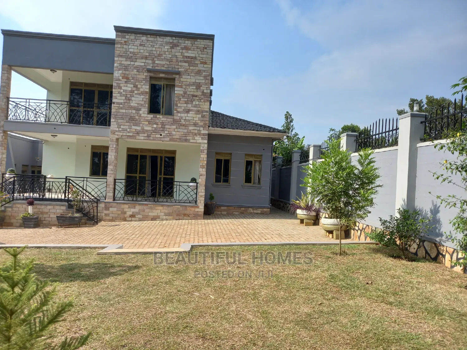 Furnished 4bdrm House in Kira Nice Place for Sale