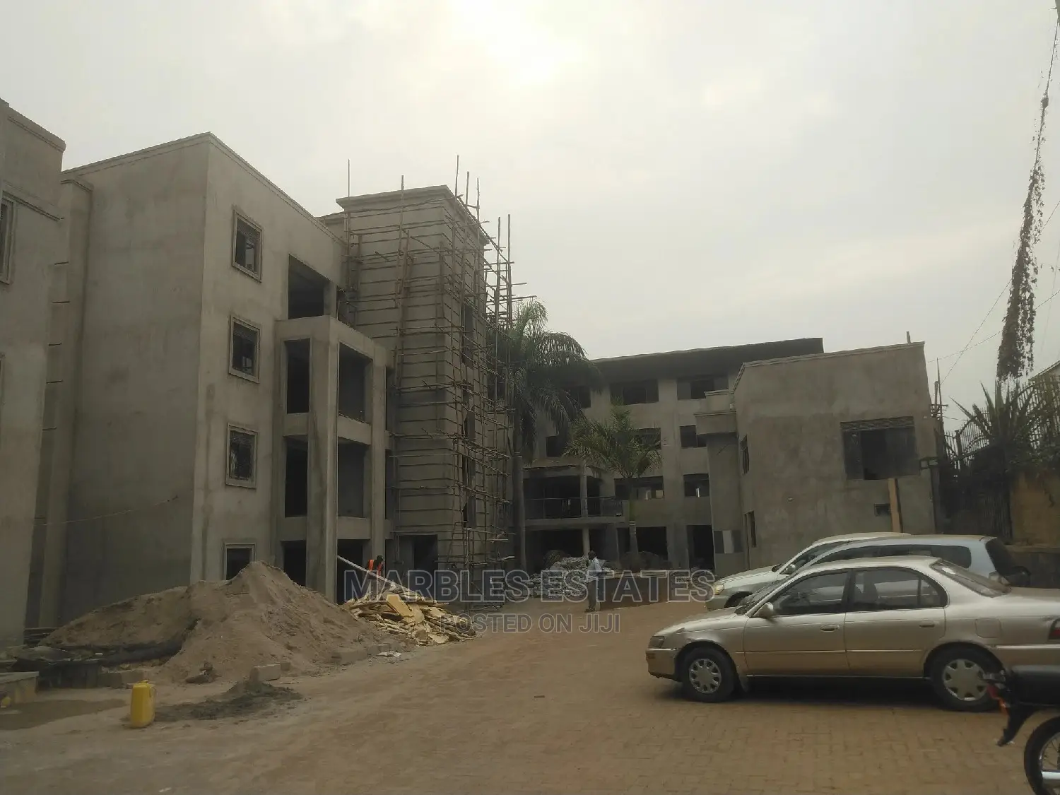 2bdrm Condo in Mbuya, Central Division for Sale