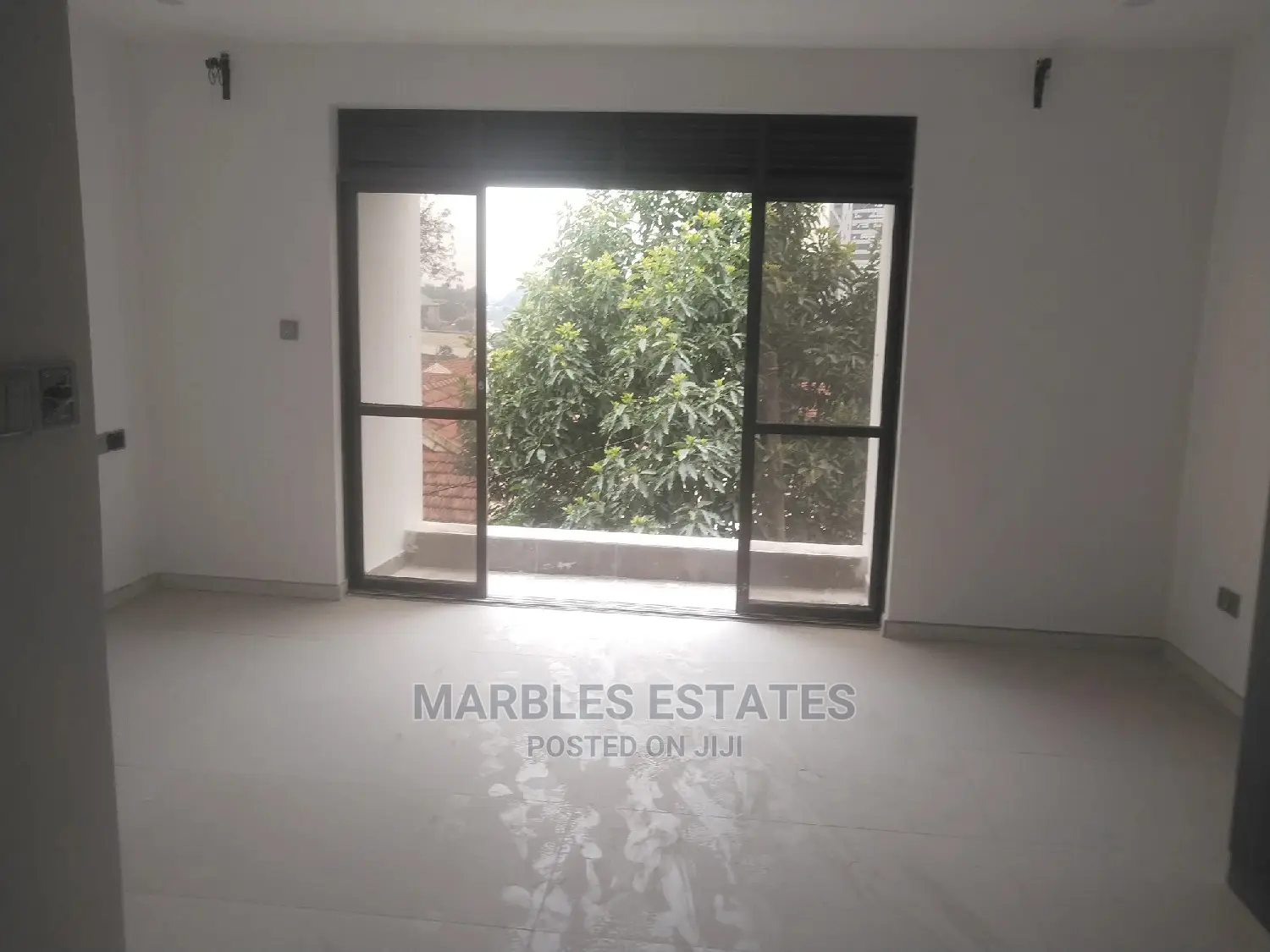 2bdrm Condo in Mbuya, Central Division for Sale