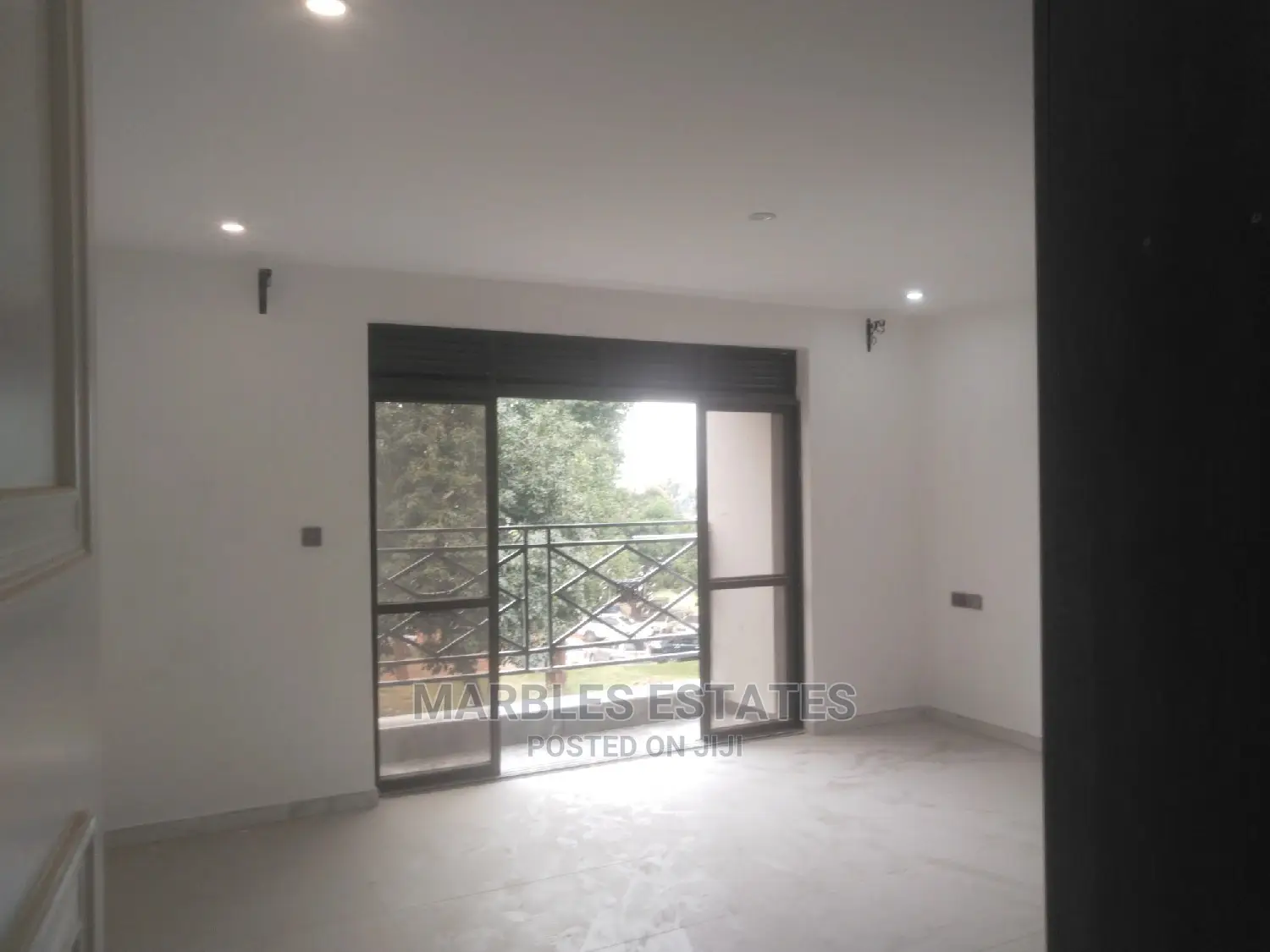 2bdrm Condo in Mbuya, Central Division for Sale