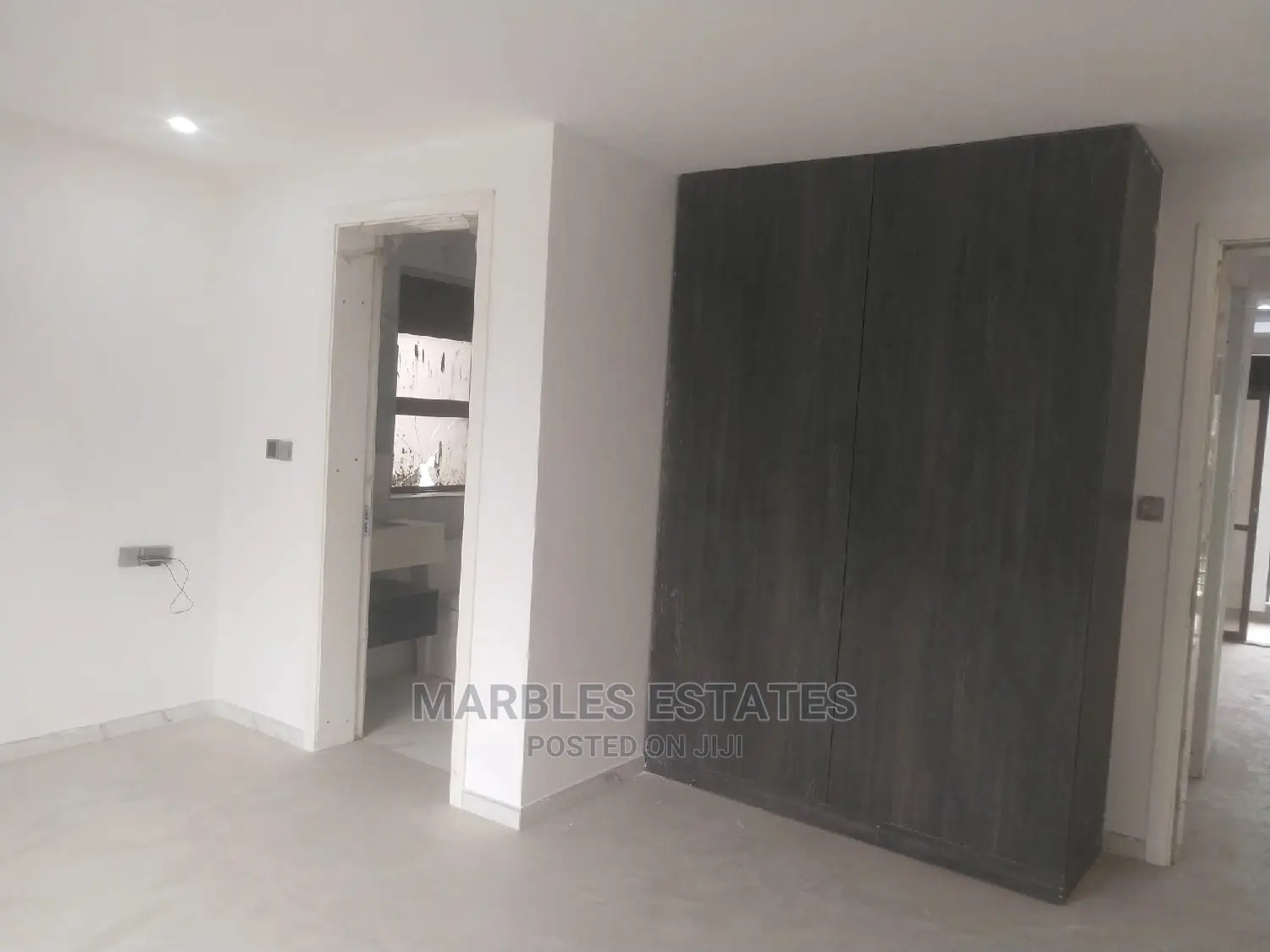 2bdrm Condo in Mbuya, Central Division for Sale