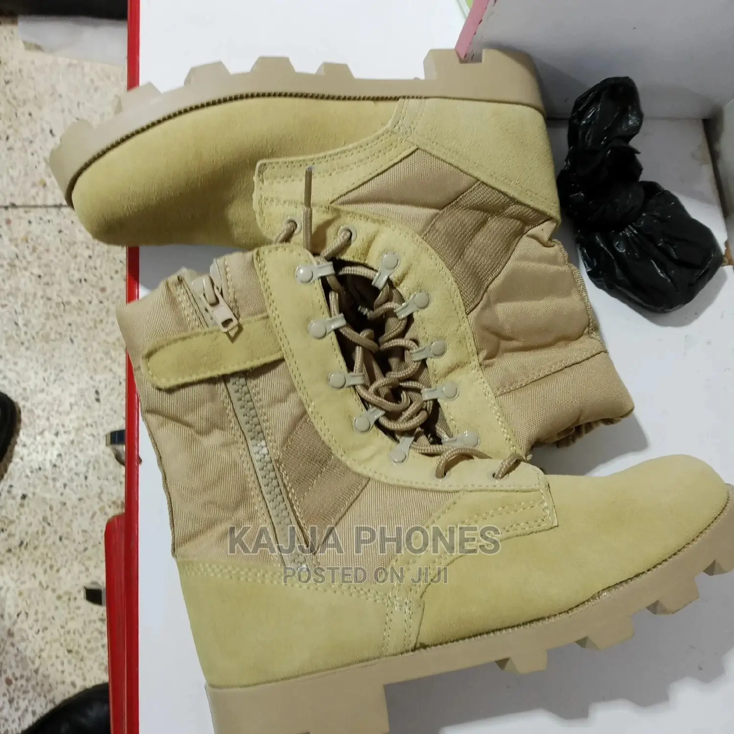 Siwar Desert Boots