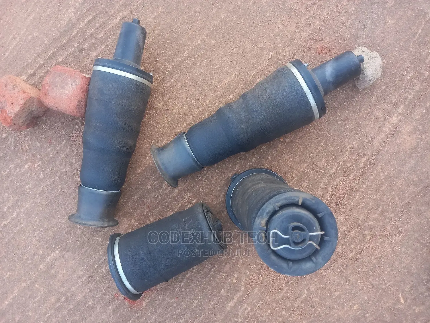 Range Rover Air Suspensions in Nakawa Vehicle Parts & Accessories