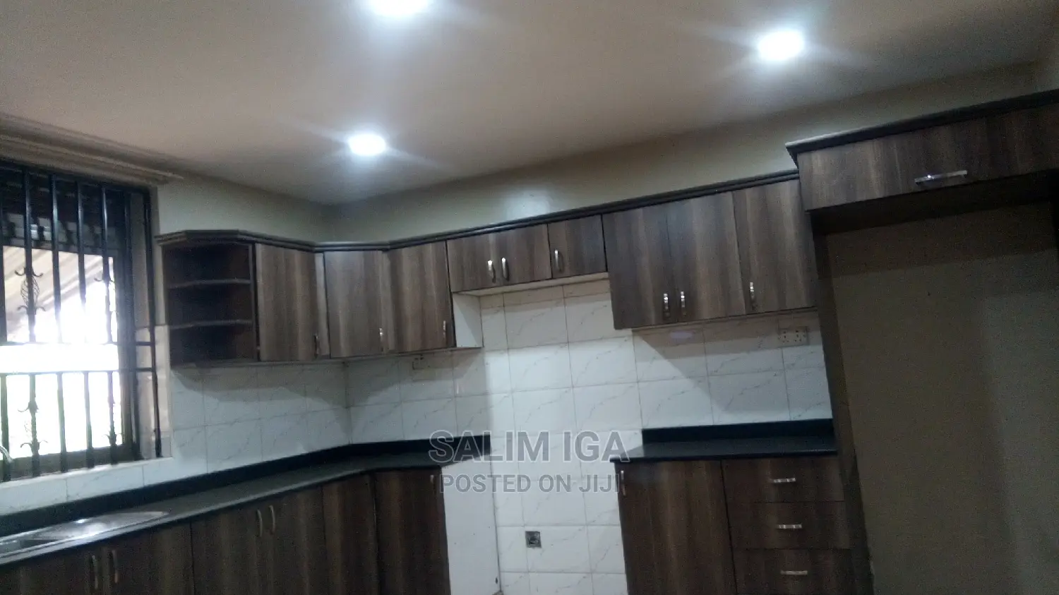 4bdrm Townhouse/Terrace in Kololo Property, Central Division for Rent
