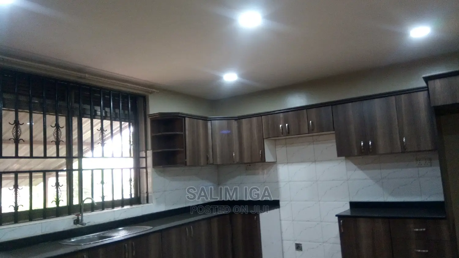 4bdrm Townhouse/Terrace in Kololo Property, Central Division for Rent