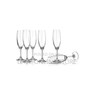 Set of 6 Glasses Champagne and Beverages.