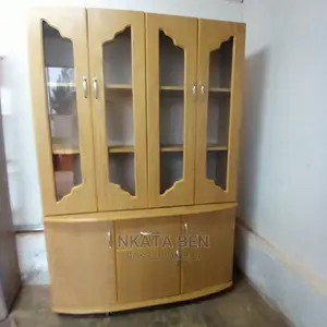 Larva Oak Side Board