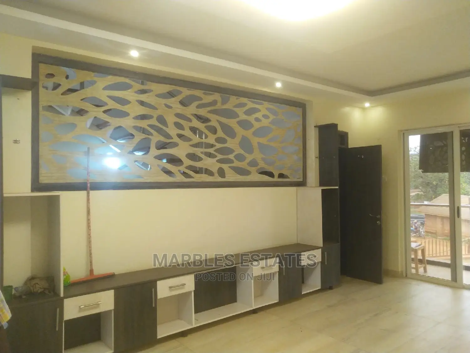 5bdrm Townhouse/Terrace in Bugolobi, Central Division for Rent