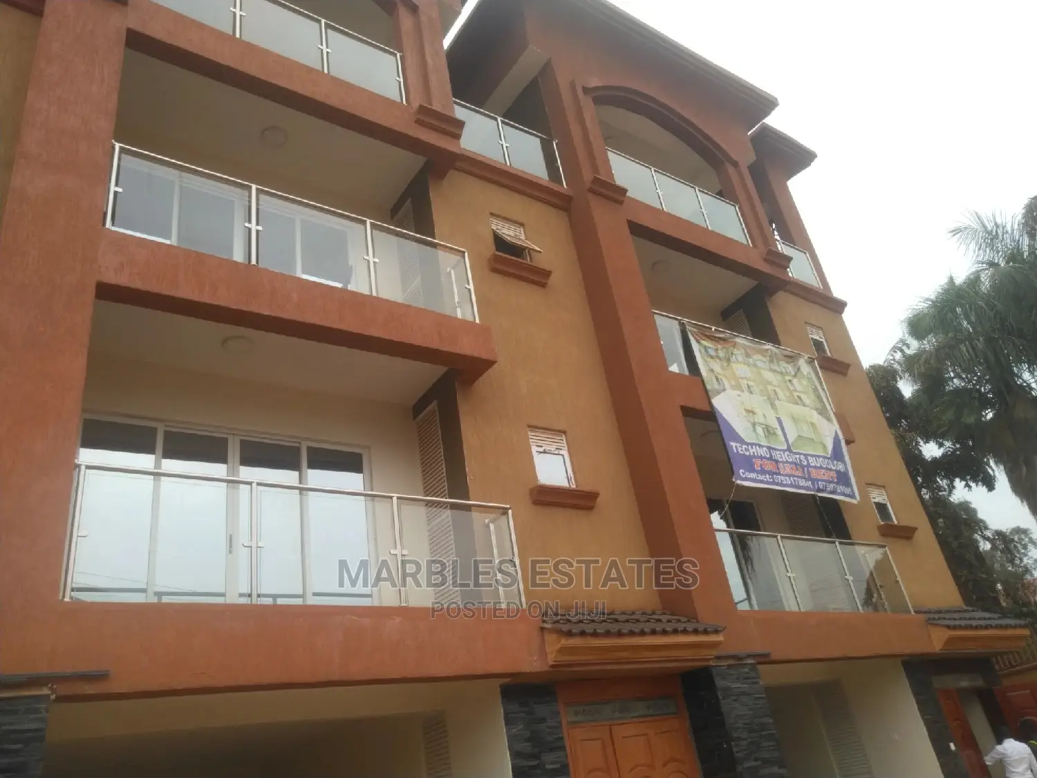 5bdrm Townhouse/Terrace in Bugolobi, Central Division for Rent