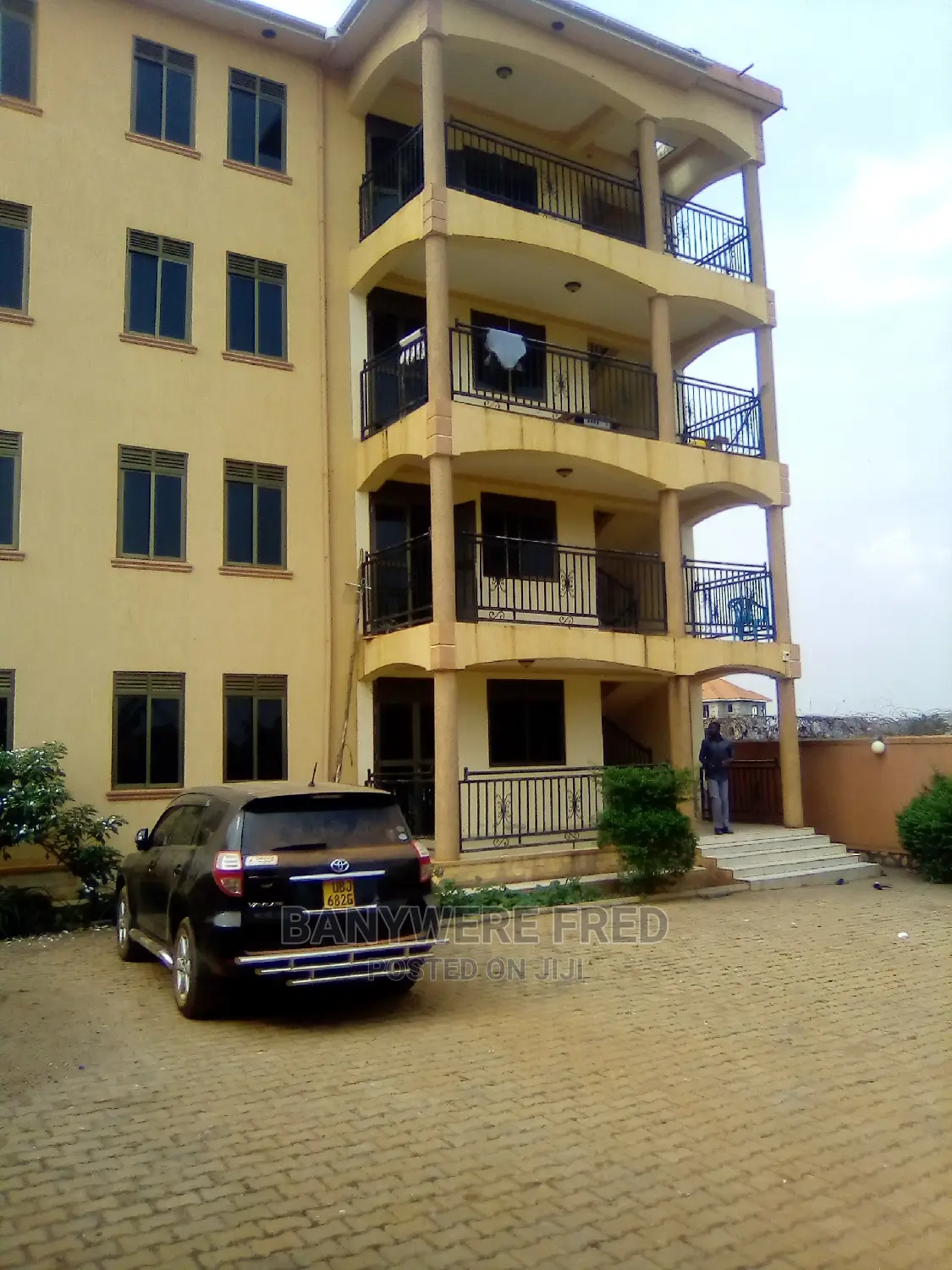 Furnished 3bdrm Apartment in Kira for Rent