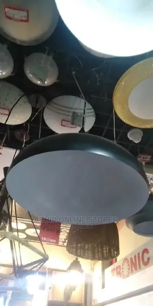 White and Black Pendant Lamp Holder