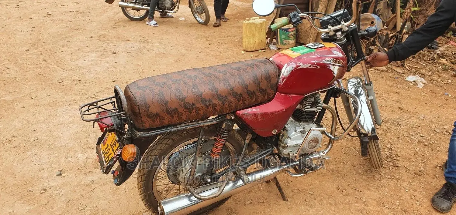 Bajaj Stroke 2017 Red