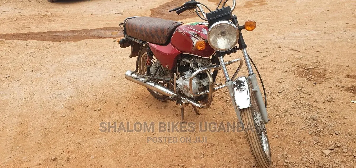 Bajaj Stroke 2017 Red