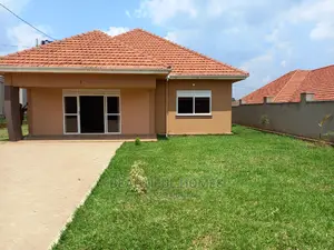 Furnished 4bdrm House in Kira Good View for Sale
