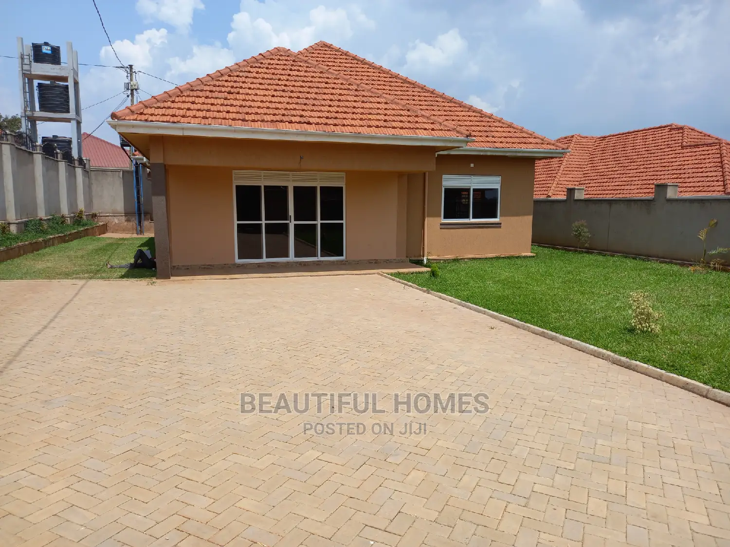 Furnished 4bdrm House in Kira Good View for Sale