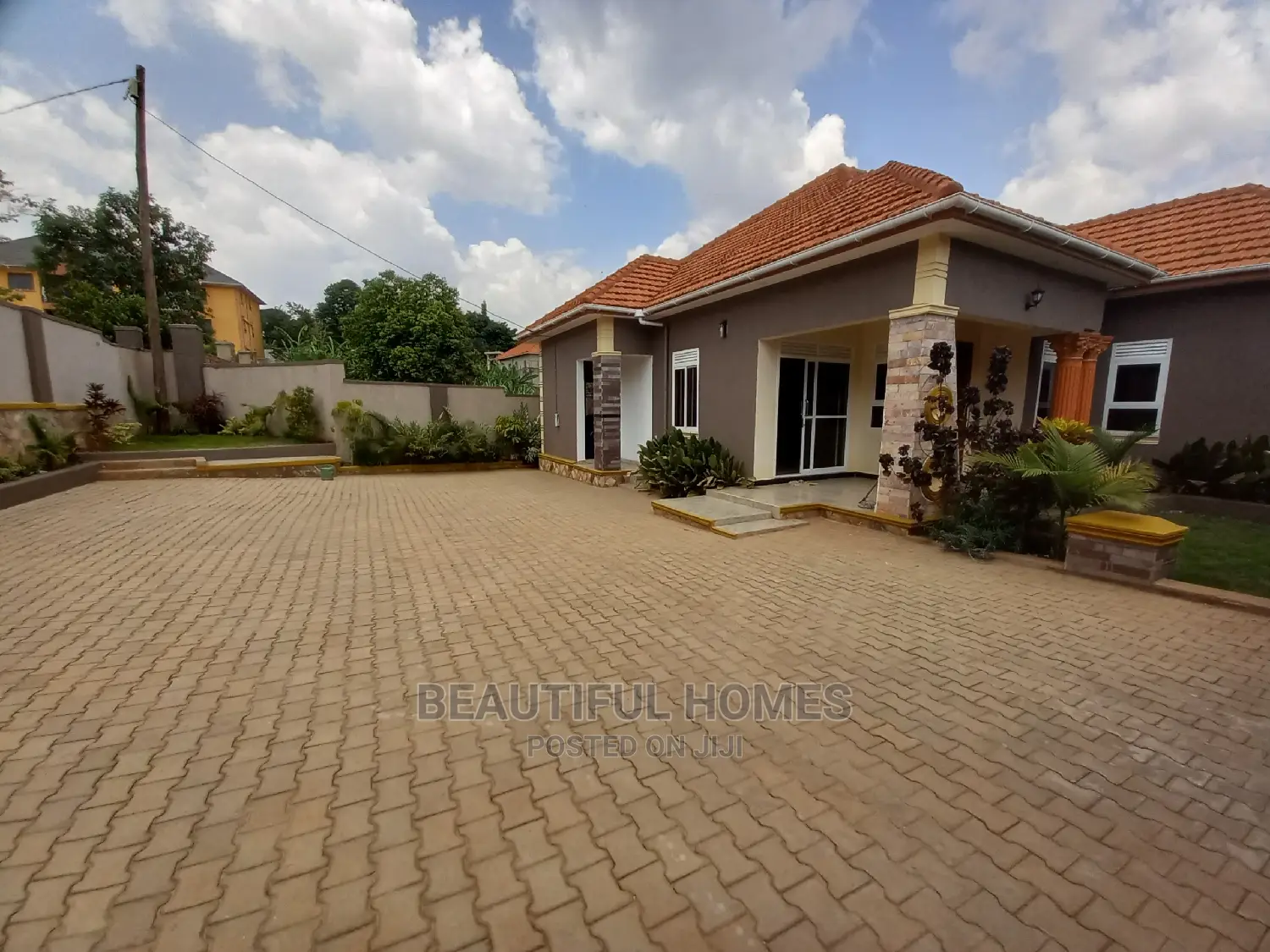 Furnished 4bdrm House in Posh Tarmack Estate, Kira for Sale